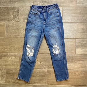Hollister Ultra High Rise Mom Jeans 3